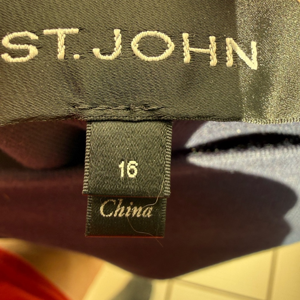 St. John Navy and White Geometric Mini Skirt - Picture 3 of 5
